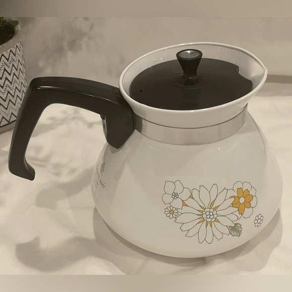 CORNING WARE Other - VTG Corning Ware “Floral Bouquet” 6-Cup Teapot. P-104